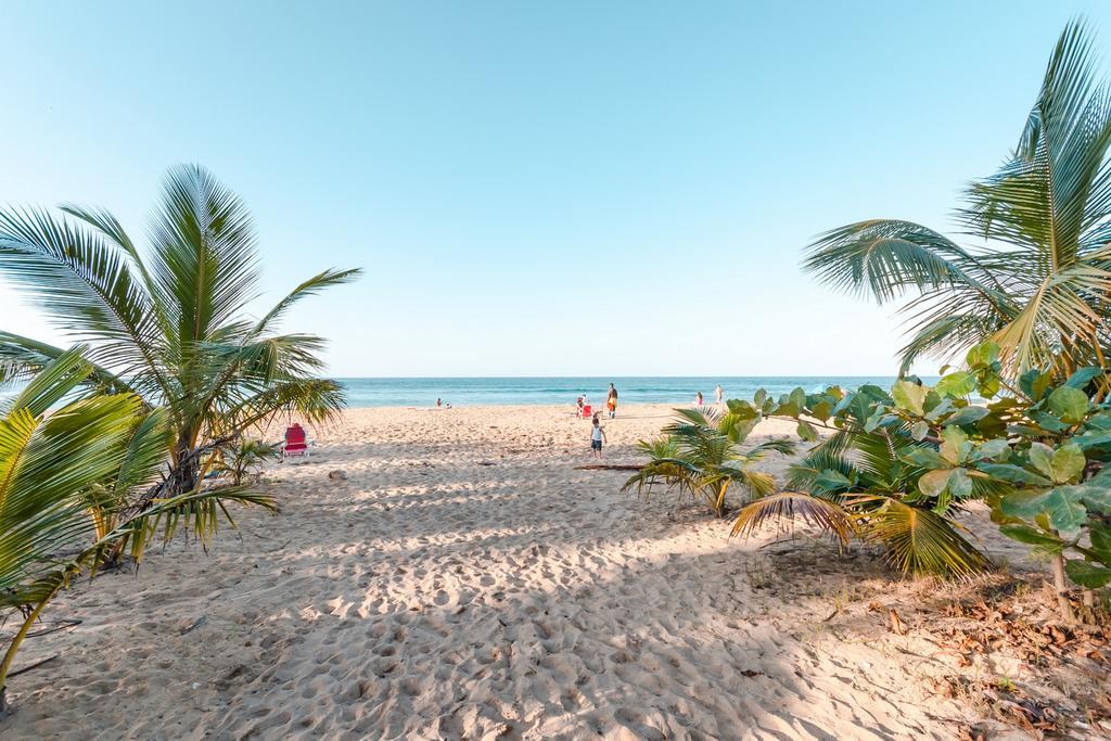 Ventana Al Atlantico At Arecibo 681 Ocean Drive Apartment Islote Екстериор снимка