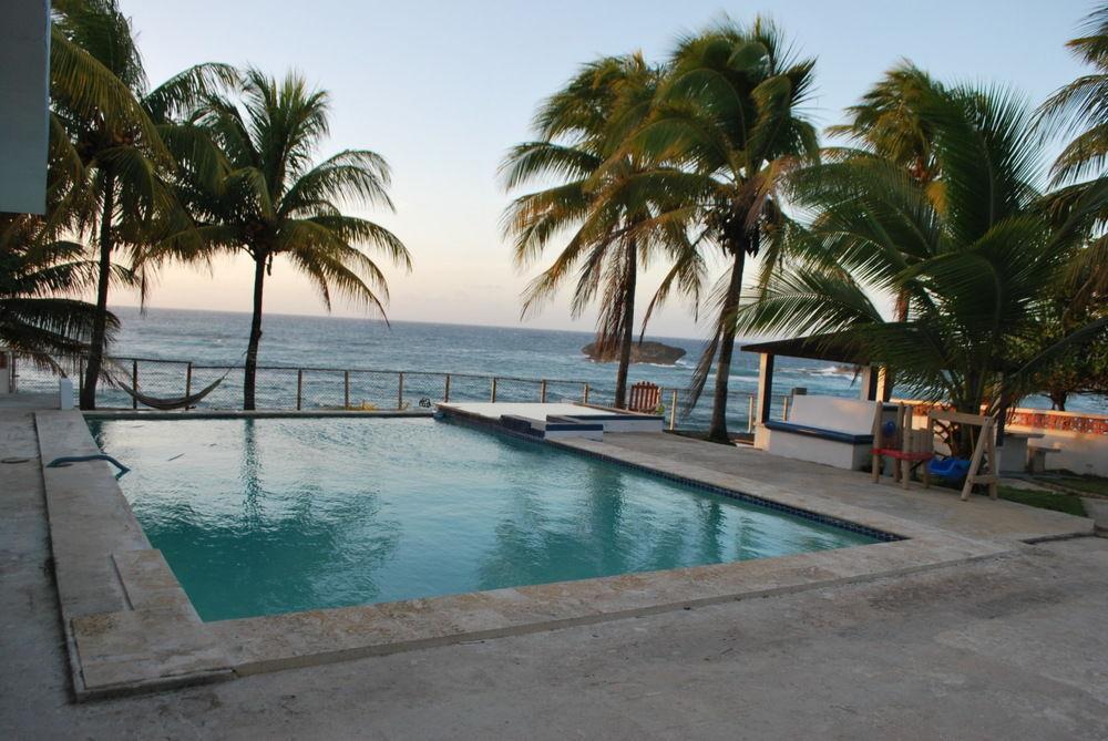 Ventana Al Atlantico At Arecibo 681 Ocean Drive Apartment Islote Екстериор снимка